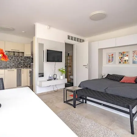 Apartment Admiral Pearl *